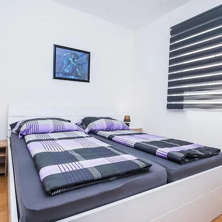 Apartment Skundric 1 By Interhome